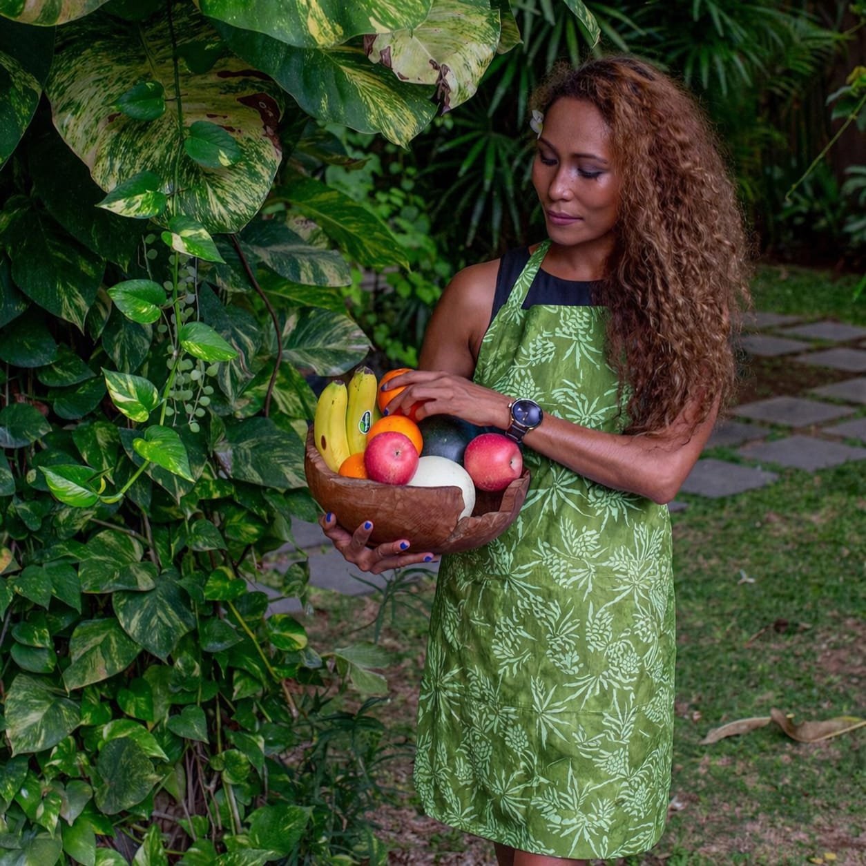 light green pineapple apron light green pineapple apron